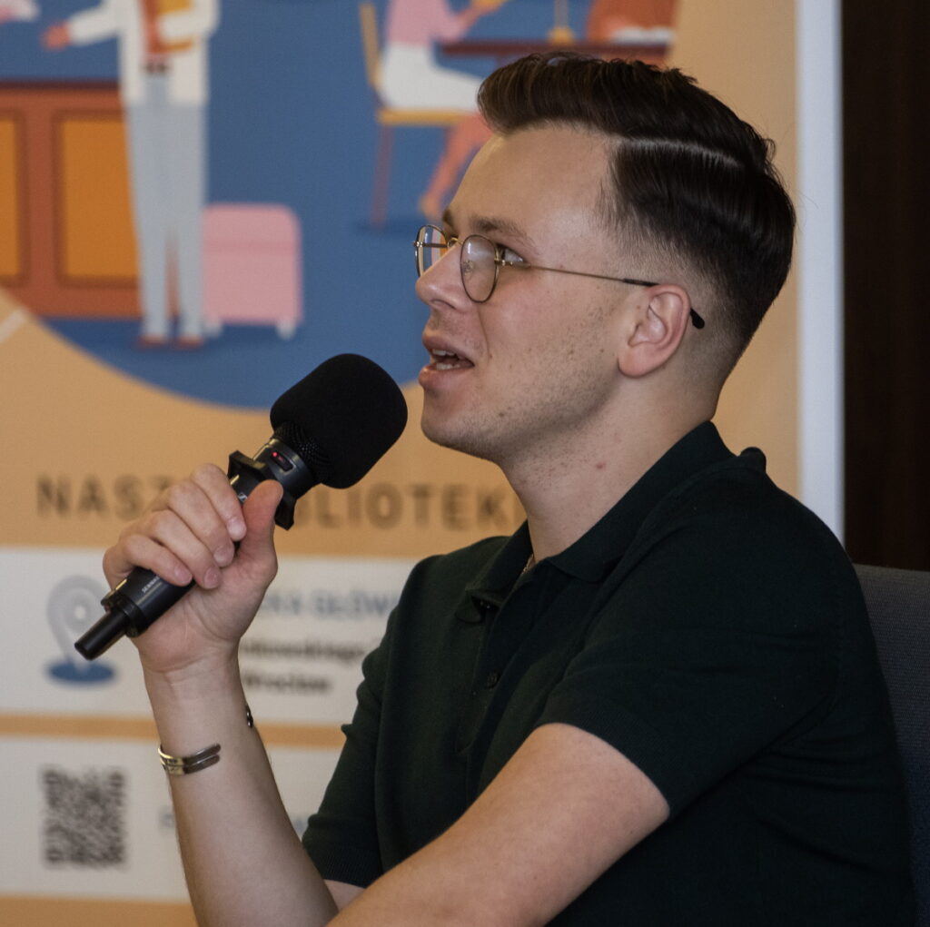 Spotkanie z autorem bestsellerów i absolwentem uczelni - Sławkiem Gortychem