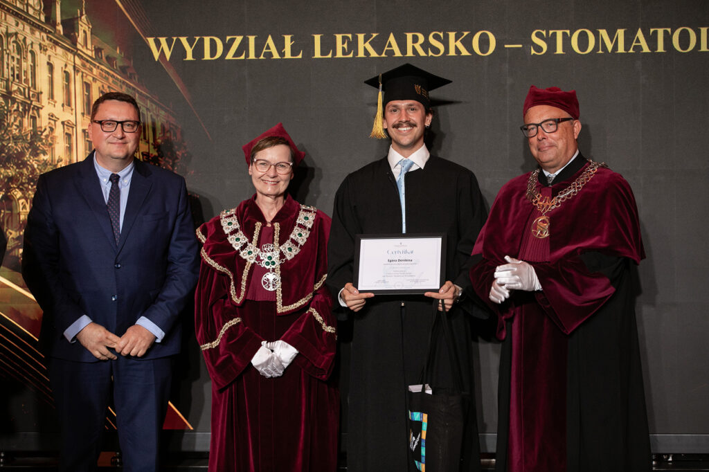 Absolwentówka Wydziału Lekarsko-Stomatologicznego